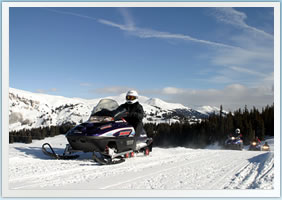 Denver Snowmobiling Tours & Snowmobile Rentals